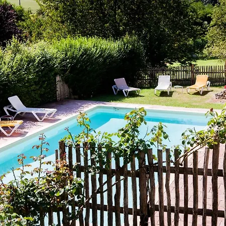 Logis Saint Martin Bed & Breakfast *